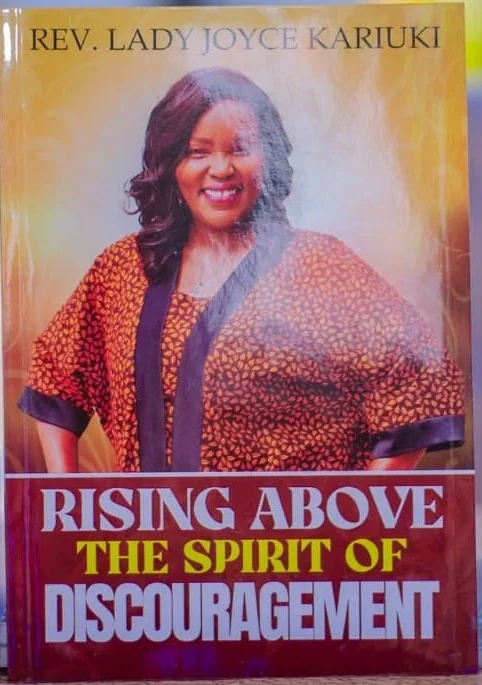 Photographed cover of Rising Above the Spirit of Discouragement